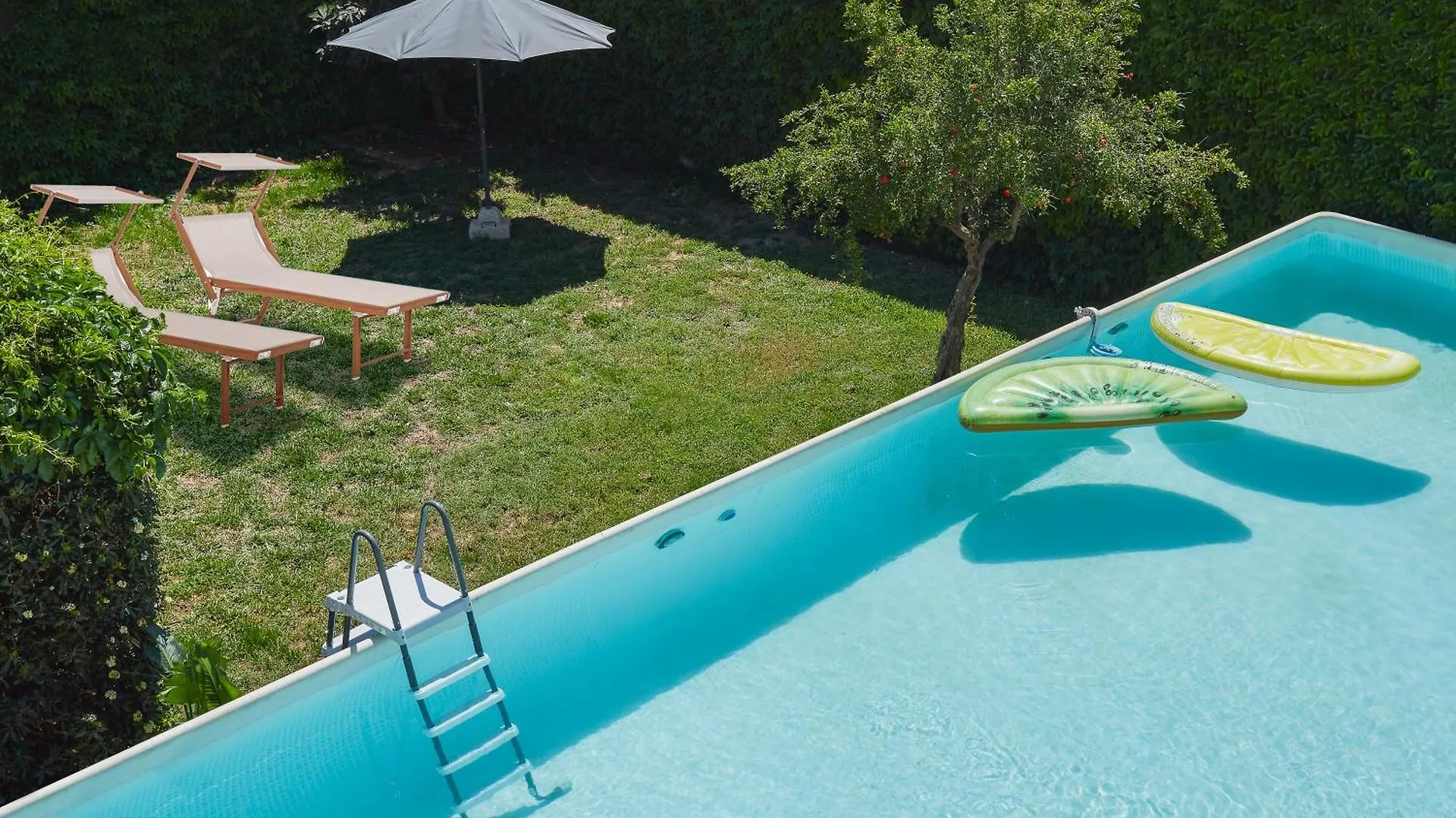 Nature Home In Villa W Piscina Villaggio Azzurro